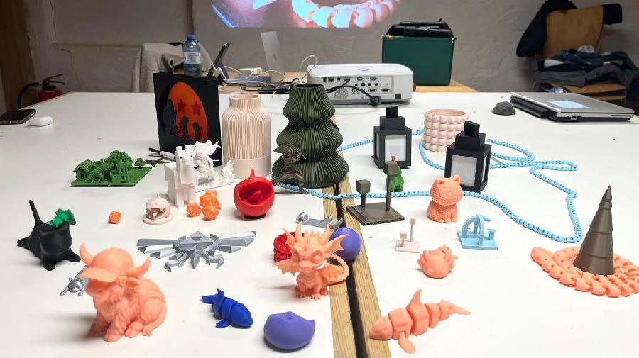 3D-Druck_Kunststoff_6 16x9.jpg