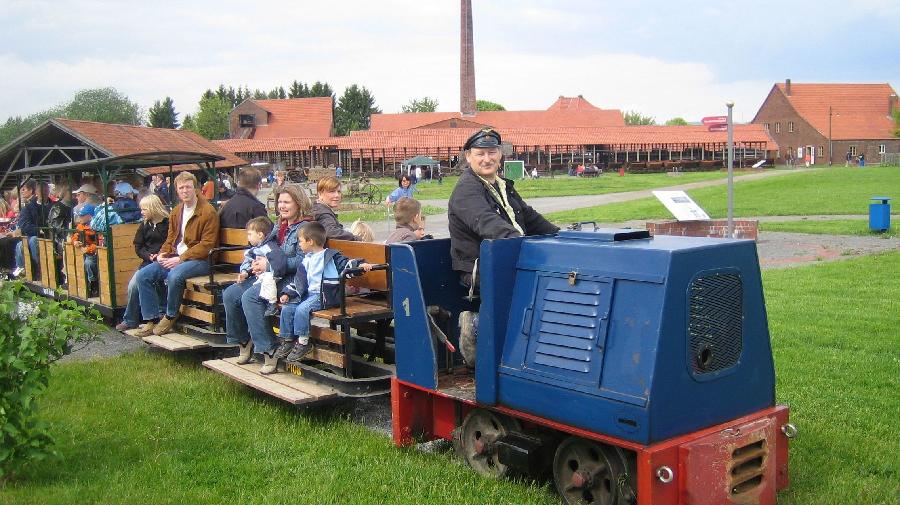 27 feldbahnfahrt_16x9.jpg