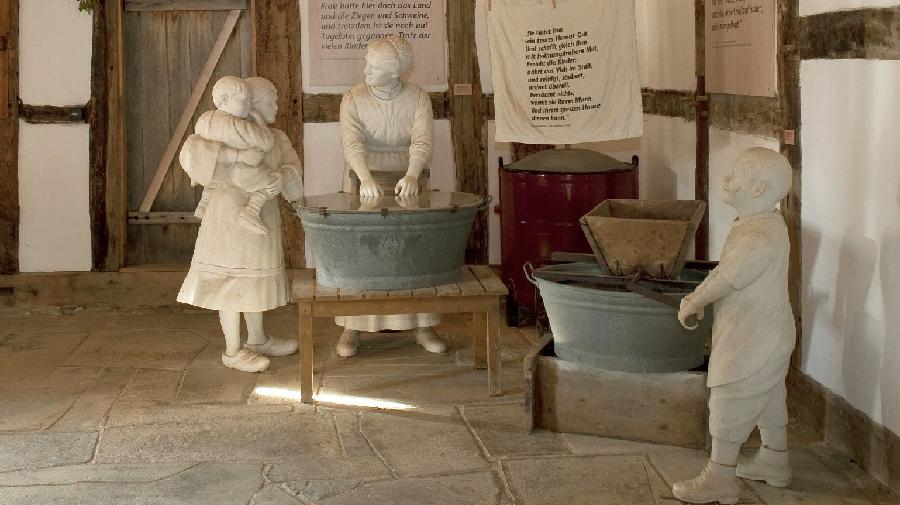 11774-027_wir bauen ein Spiel.jpg