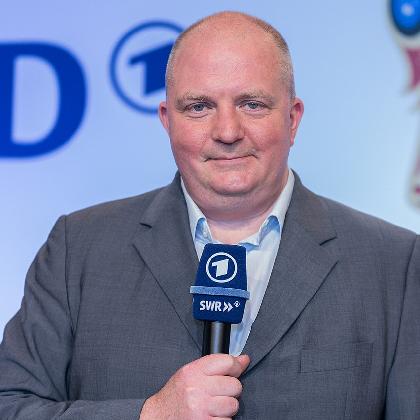 Leserevue mit Jörg Thadeusz