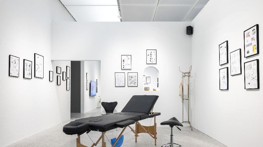 Das Tattoostudio von Michael Smith im LWL-Museum für Kunst und Kultur.