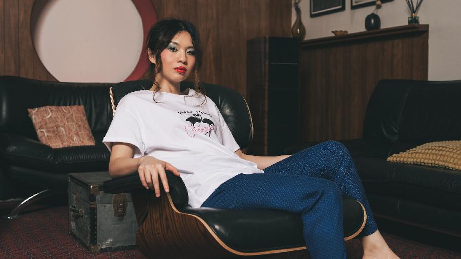 Ein Foto der Künstlerin Belle Chen.