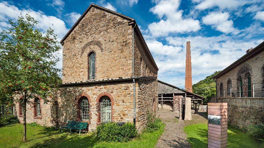 13074-002_Dietrich Hackenberg 16x9.jpg