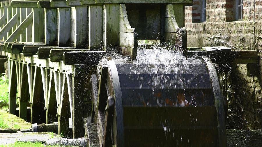 Wasser auf die M¿hlen.jpg