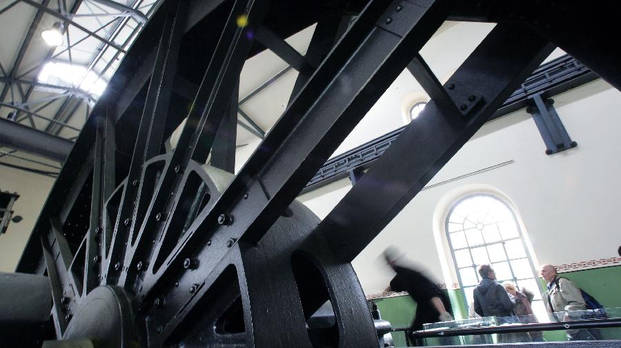 08-10-24 Zeche Hannover F¿hrung69 a 16x9.jpg