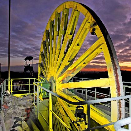 Helles Licht bei der Nacht