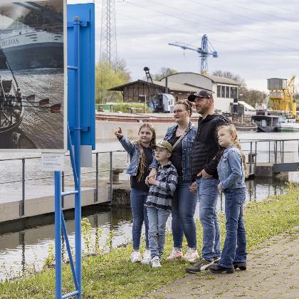 Wo die Schiffe Aufzug fahren