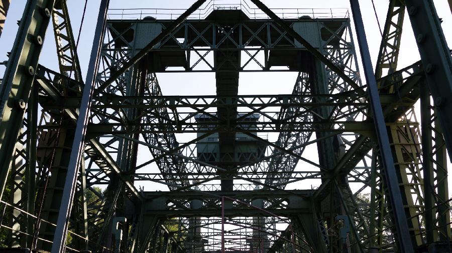 13370-009_16x9.jpg