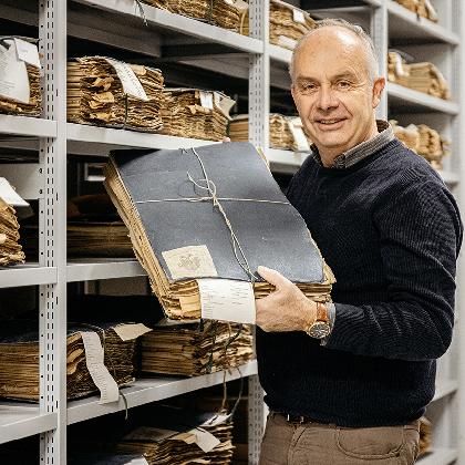 Holzbücher und Herbarien: Beispiele für die Biodiversität