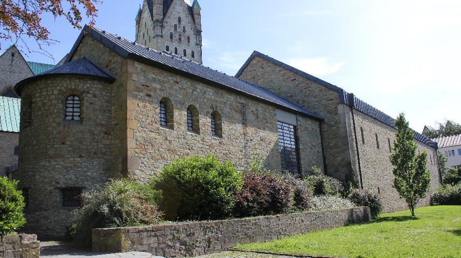 Paderborn_Museum_Au¿enansicht_C. Pluschke.JPG