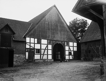 Vierständer-Bauernhaus von 1701 mit Seitenanbau (Niederntudorf)