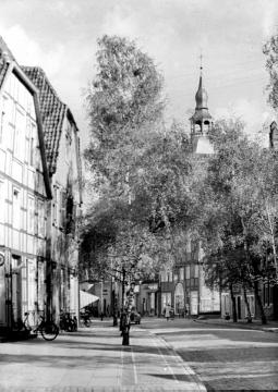 Wiedenbrück: Blick durch die Langenstraße zur St. Ägidius-Kirche, um 1940?