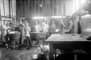 Der Erste Weltkrieg an der "Heimatfront": In der Wurstküche des Schlachthofes Recklinghausen