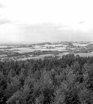 Blick vom Bismarckturm in das Ravensberger Hügelland