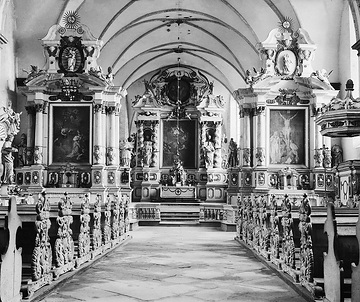 Kloster Corvey, Höxter: Klosterkirche St. Stephanus und Vitus Richtung Hochaltar, gestiftet 1675 von Christoph Bernhard von Galen. Undatiert, um 1920?