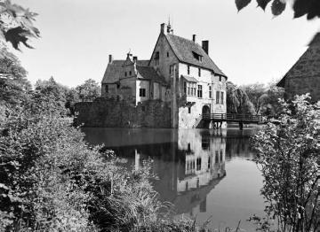 Burg Vischering: Die Hauptburg von Nordwesten