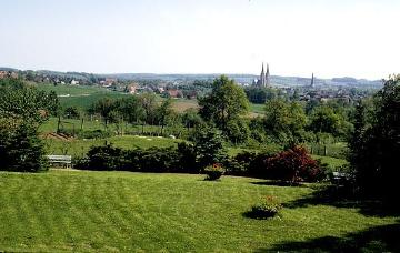 Blick vom Hügel 'Weißenburg' zur Stadt