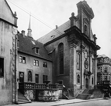 St. Josef-Kirche und Franziskanerkloster, um 1920?: Barockfassade und Freitreppe an der Westernstraße