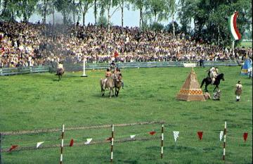 Wildwest-Show auf dem traditionellen Wildpferdefang im Merfelder Bruch, undatiert, um 1970