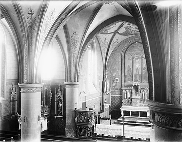 Altar und Kanzel in der Pfarrkirche St. Lambertus (Stromberg)
