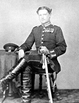 Paul von Hindenburg (1847-1934) als Leutnant des 3. Garderegimentes in Hannover (ab 1867), später Generalfeldmarschall der kaiserlichen Armee und 1925-1934 Reichspräsident der Weimarer Republik
