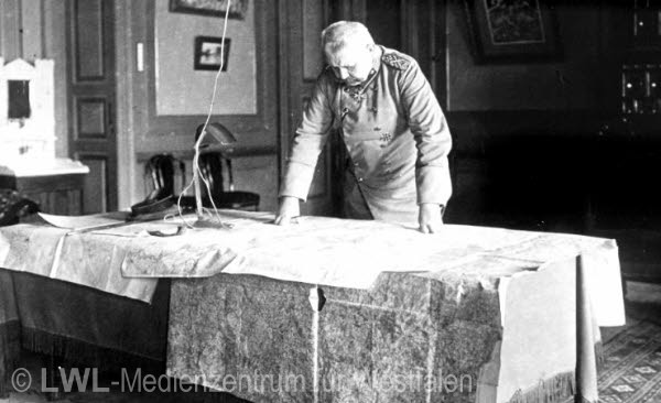 01_4991 MZA 547 Lebensstationen des Paul von Hindenburg (Unterrichtsmaterial 1927)