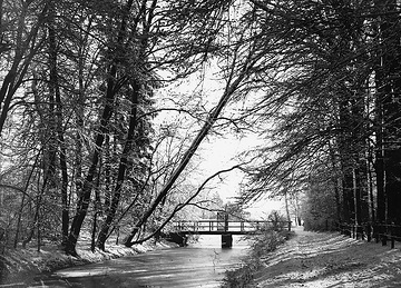 Winterlicher Honebach mit Fußgängerbrücke bei Haus Lütkenbeck, St. Mauritz, um 1930?