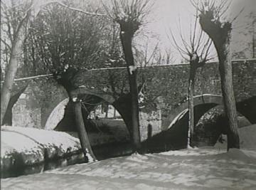Bruchsteinbrücke über die Bega bei Schloss Brake (Zufahrt), um 1930?