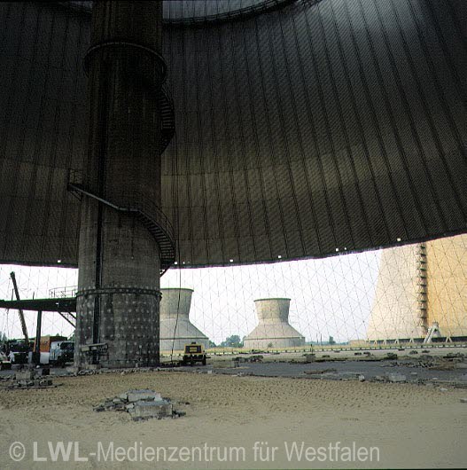 10_5953 Kraftwerkskomplex Hamm-Uentrop [Kraftwerk Westfalen, Steinkohlen-Blöcke A, B, C, D, E sowie der Thorium-Hoch-Temperatur-Reaktor-300 (THTR)]