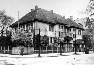 Villa im Zooviertel von Hannover, Alterssitz Paul von Hindenburgs im Ruhestand ab 25. Juni 1919, zum lebenslangen Nießbrauch überlassen von der Stadt Hannover