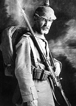 Der Dichter Richard Dehmel (1863-1920) als Kriegsfreiwilliger im Ersten Weltkrieg