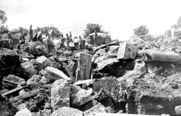 Kriegsschauplatz Russland 1915/1916: Die zerstörte Festung Nowogeorgiewsk (später Ukraine), seit 1961 geflutet im Krementschuker Stausee