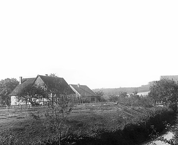 Gehöft im Haar-Dorf Waltringen, ca. 1913.