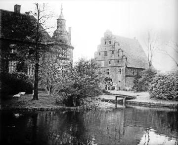 Schloss Bladenhorst in der Emscherniederung, um 1930?