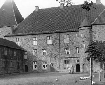 Haus Kemnade, erbaut 1663, Aufnahme um 1930?
