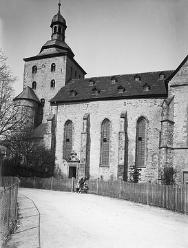 Neuenheerse: Pfarrkirche St. Sarturnina