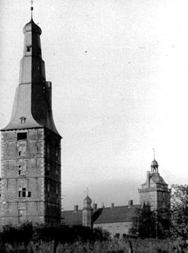 Schloss Raesfeld: Hauptturm und Vorburg, um 1930?