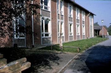 Fürstin-von-Gallitzin-Schule, Teilansicht mit Fensterreihen