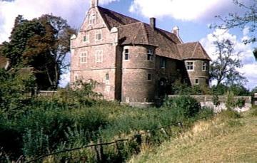 Haus Byink: Torhaus der einstigen Wasserburg, erbaut 1561, Südostansicht