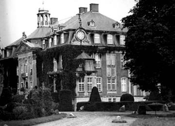 Wasserschloss Haus Loburg, um 1930?, ehem. Barockbau von Johann Conrad Schlaun, erbaut um 1766, abgebrannt 1899, Neubau um 1900, seit 1951 bischöfliches Internat