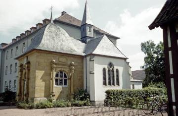 St. Joseph-Kapelle am Herzebrocker Krankenhaus, Barock, bez. 1706, erweitert 1901