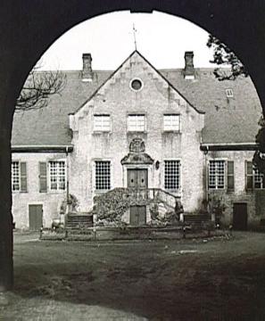 Haus Cappeln, Hauptportal, barocke Dreiflügelanlage, Herrenhaus von 1777