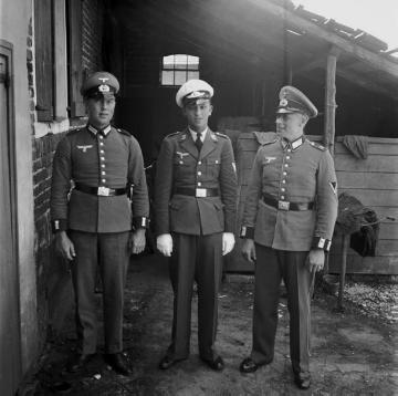 Raesfelder Soldaten: (von links) Josef Stenkamp, Xaver Spangemacher und Josef Süthold