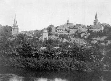 Obere Altstadt mit Blick zum ehem. Dominikanerkloster (1281-1824) mit Dominikanerkirche, um 1940?