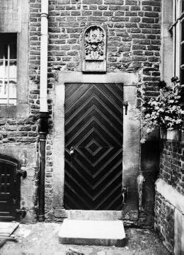 Alter Steinweg 35: Tür an der Ostseite des Hauses
