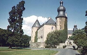 Schloss Gemen, Ansicht der Hauptburg aus Richtung Einfahrtachse