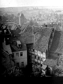 Blick vom Gasthaus "Zur Alm": Hinterhofidylle in der Altstadt