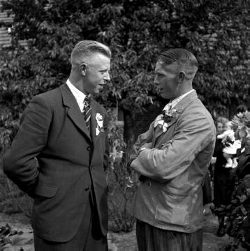 Franz und Josef Süthold auf einer Hochzeit