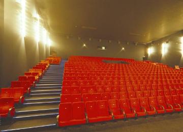 Cineplex, Saal 5 - Filmpalast mit 9 Sälen für 2.700 Zuschauer, eröffnet 15.11. 2000, Albersloher Weg