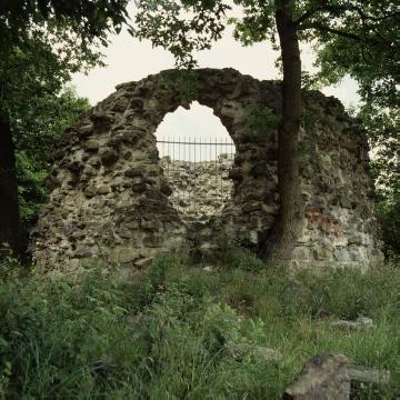 "Heidenturm", letztes Fragment einer Burganlage aus dem 12. Jh. (nord-westlicher Aasee-Bereich)